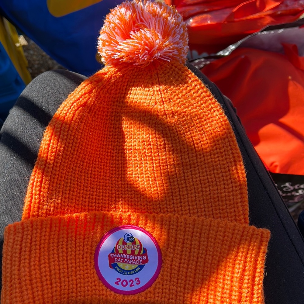 COPY - NIB Dunkin Donuts thanksgiving Day Parade Hat 2023 Knit with Pom Pom